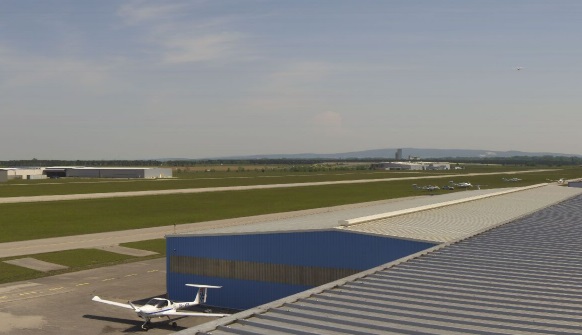 Wiener Neustadt East Airport (ICAO:LOAN) Live Webcam showing real-time aircraft operations and general aviation activities at this historic Lower Austrian airfield