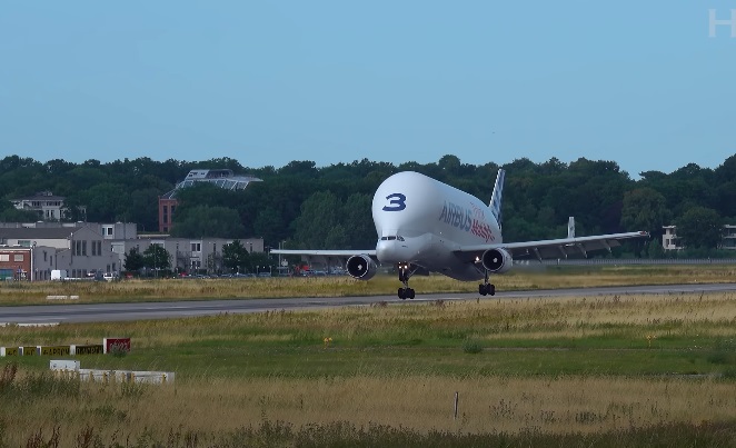 Hamburg Airport (EDDH) Live Webcam showing real-time aircraft operations, terminal activities, and runway movements at Germany's fifth-busiest airport