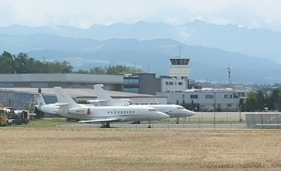 Bern Airport IATA: BRN, ICAO: LSZB / LSMB Live Webcam showing real-time aircraft operations and terminal activities at Switzerland's capital city airport in Belp